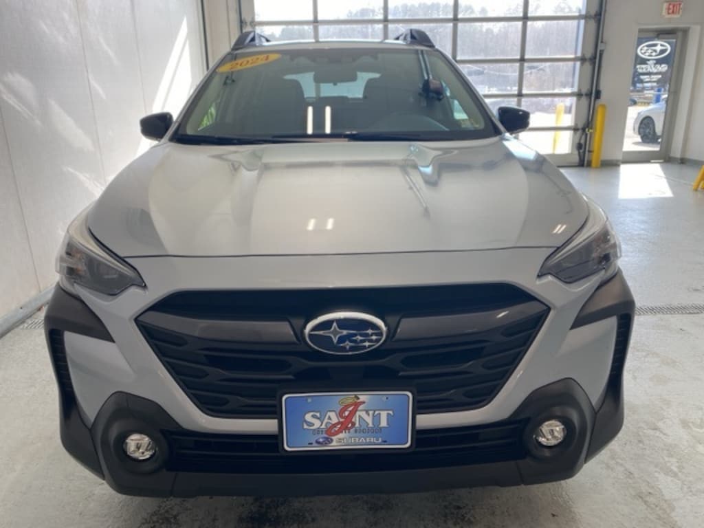 Used 2024 Subaru Outback Premium SUV