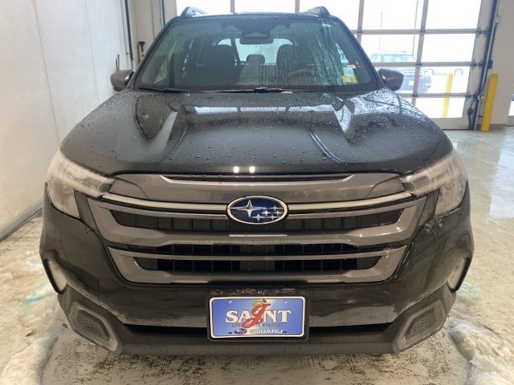 New 2025 Subaru Forester Limited SUV