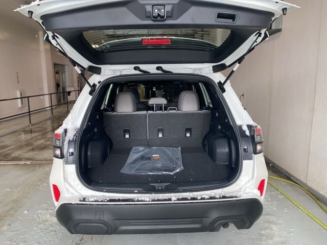 2026 Subaru Forester Base - Photo 7