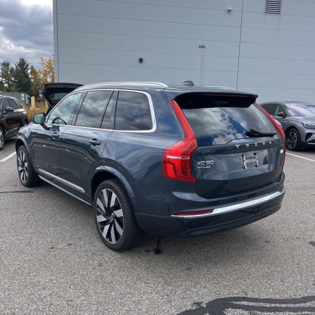 Used 2023 Volvo XC90 Recharge Plug-In Hybrid Ultimate SUV