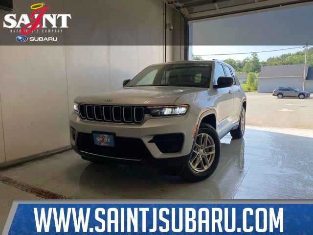 2025 Jeep Grand Cherokee Laredo X 4x4's photo