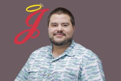 Staff member Oscar Hernandez from ID_1dbc95
