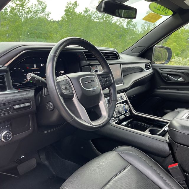 2022 GMC Yukon XL Denali - Photo 13