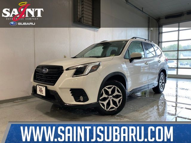 2023 Subaru Forester Premium's photo
