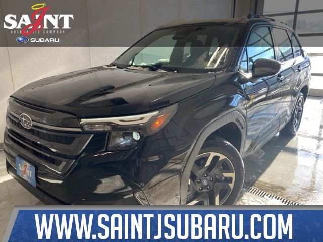 2025 Subaru Forester Premium's photo