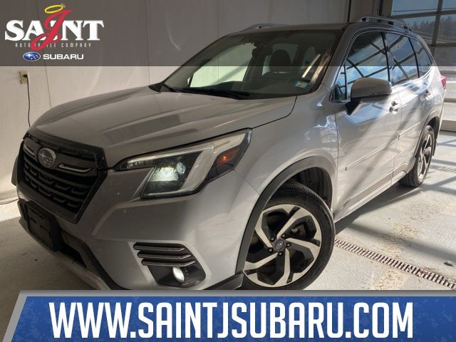 2023 Subaru Forester Touring's photo