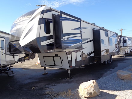 2019 Keystone Fuzion 419