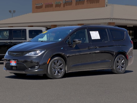 2020 Chrysler Pacifica Hybrid Limited Van Passenger Van