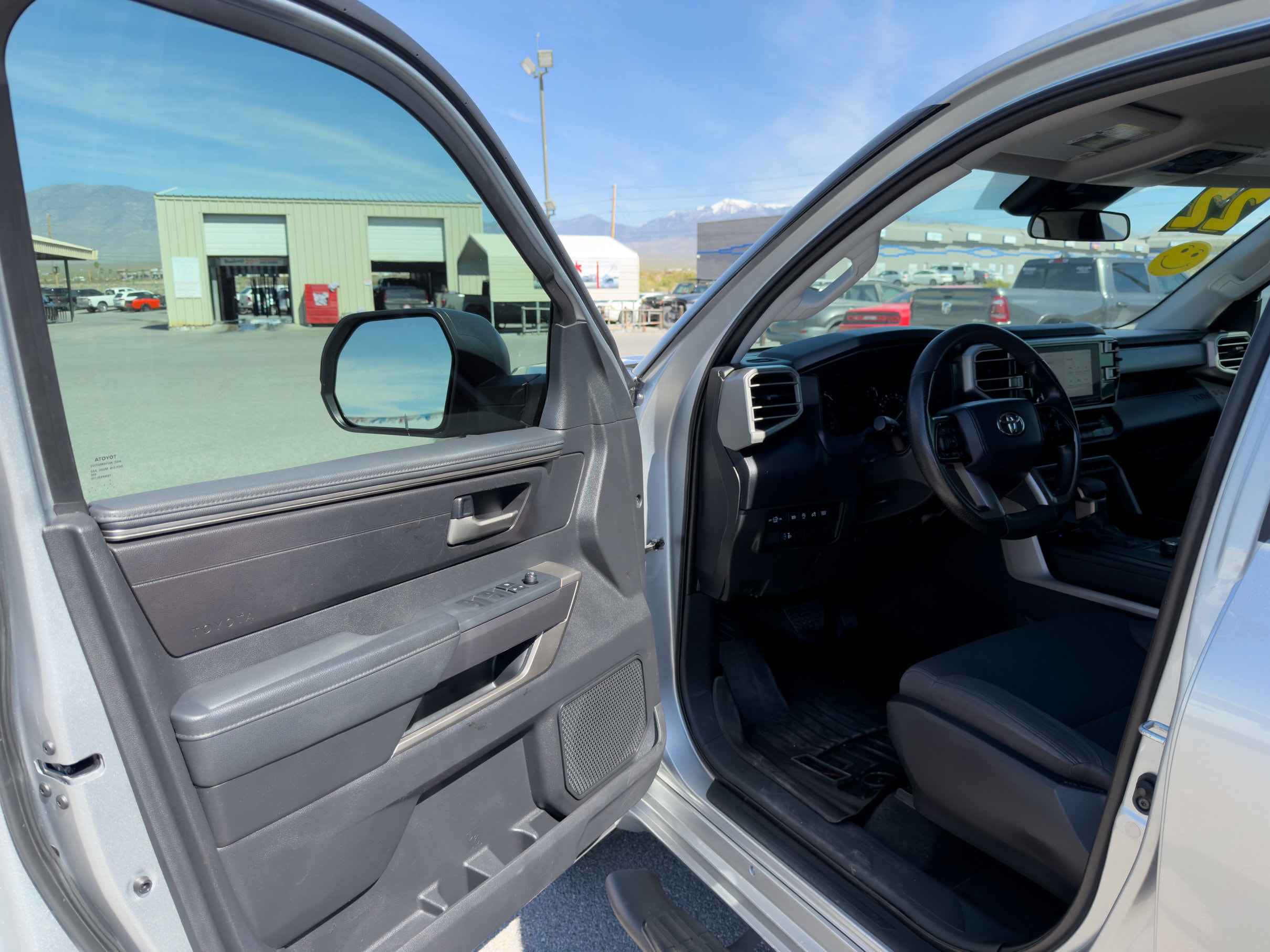 2022 Toyota Tundra SR5 - Photo 10