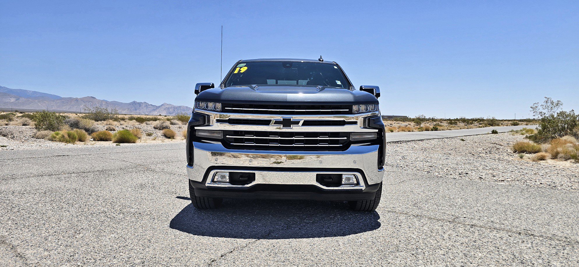 Used 2019 Chevrolet Silverado 1500 LTZ with VIN 3GCUYGEL4KG165635 for sale in Pahrump, NV