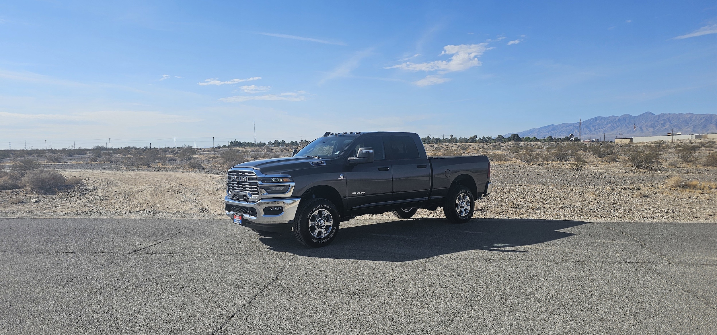 2025 Ram 2500 BIG HORN CREW CAB 4X4 6'4 BOX