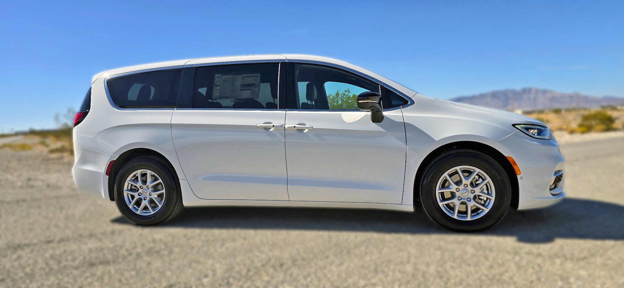 2026 Chrysler Pacifica Select - Photo 3