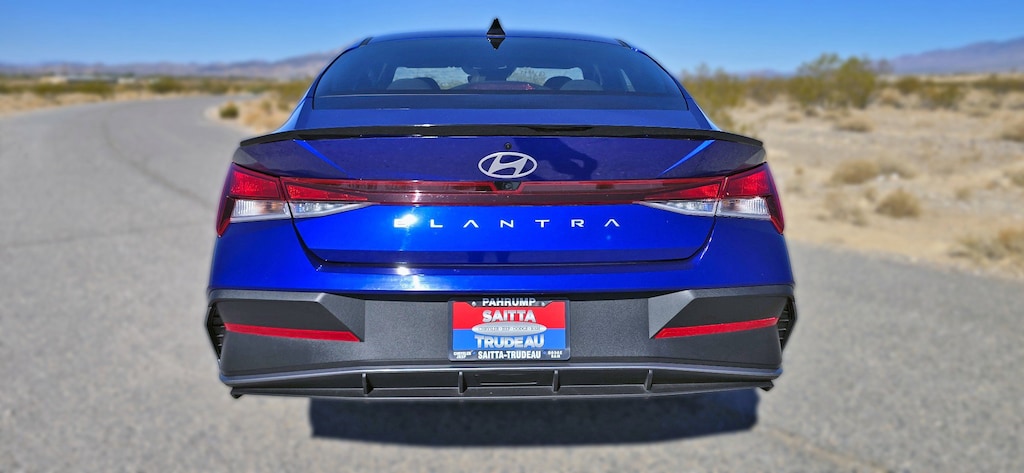 Used 2025 Hyundai Elantra SEL Sport Sedan