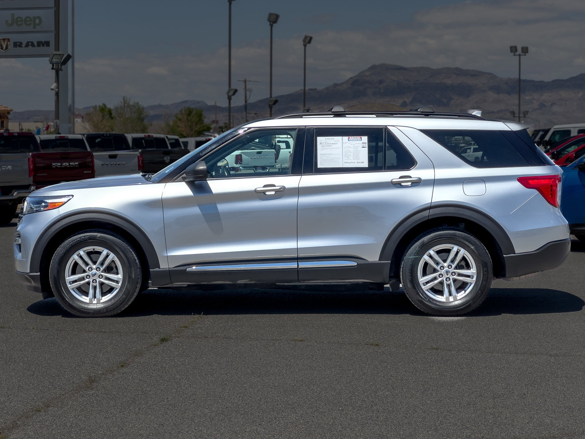 Used 2020 Ford Explorer XLT with VIN 1FMSK8DH7LGC20082 for sale in Pahrump, NV