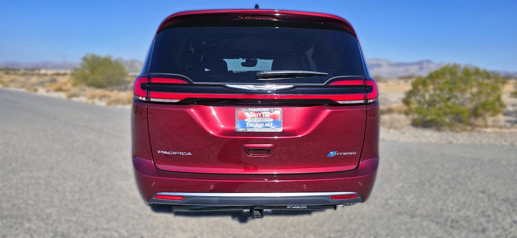 Used 2023 Chrysler Pacifica Plug-In Hybrid Pinnacle Van Passenger Van