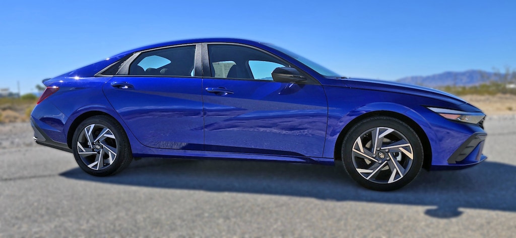 Used 2025 Hyundai Elantra SEL Sport Sedan