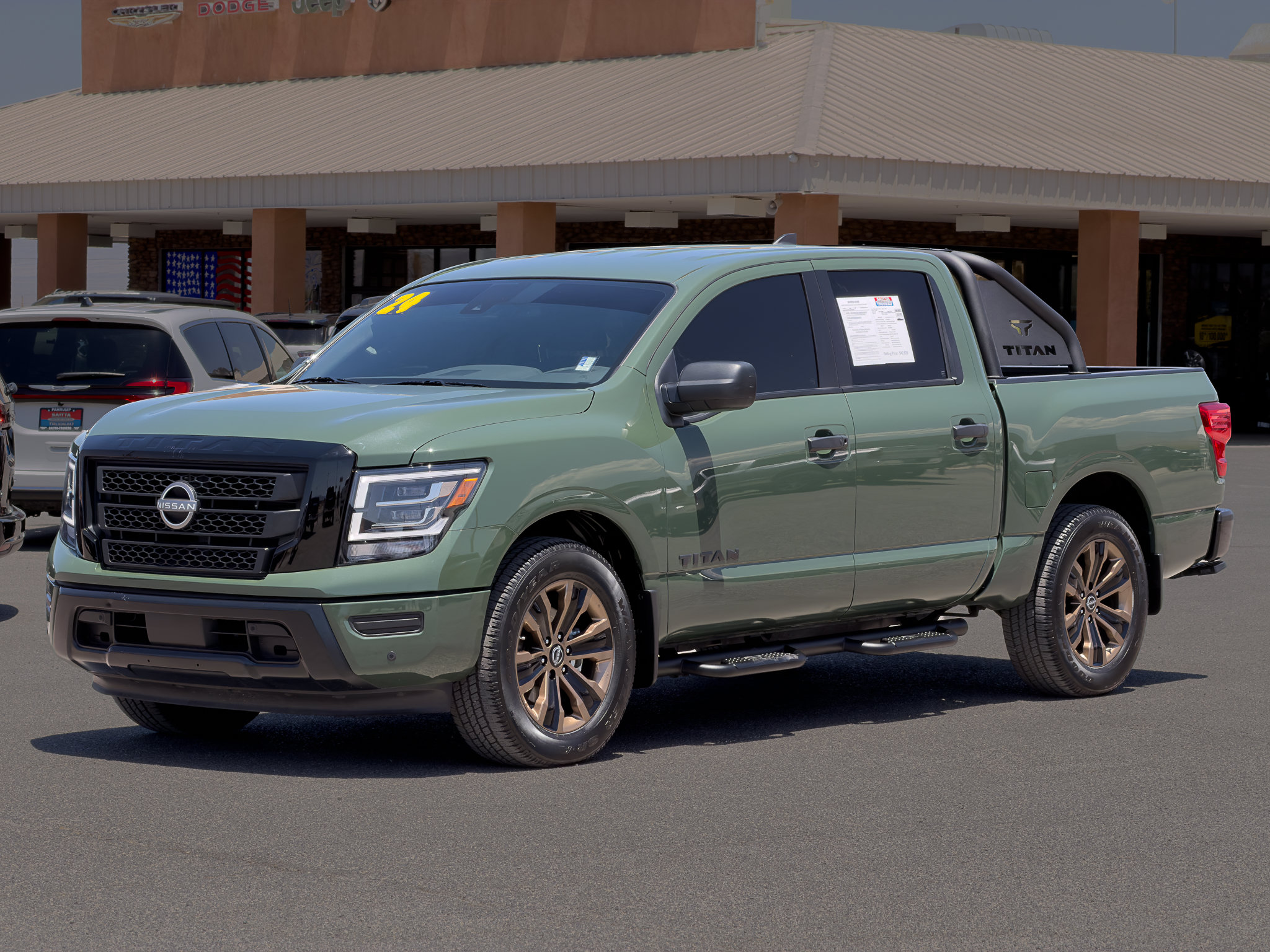 2024 Nissan Titan SV 4X2 Crew Cab's photo