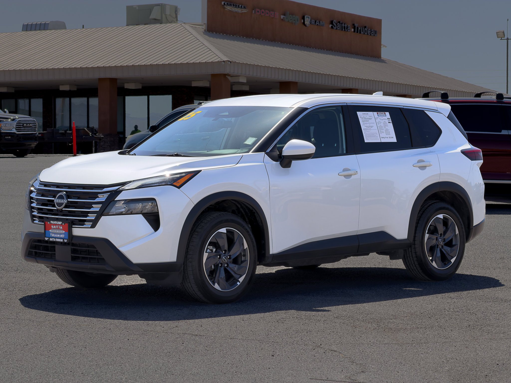 2025 Nissan Rogue SV FWD's photo