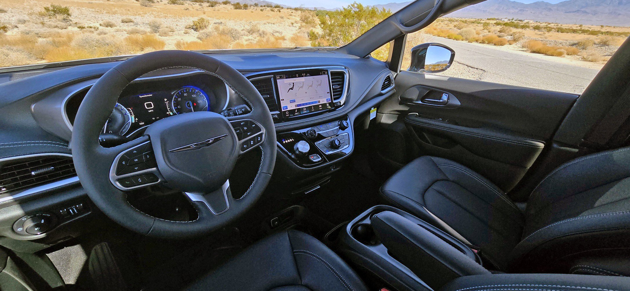 2026 Chrysler Pacifica Select - Photo 8