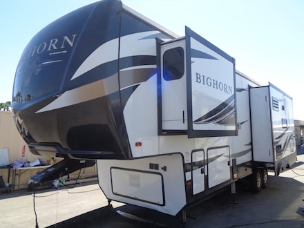 2019 Heartland Bighorn 3160EL