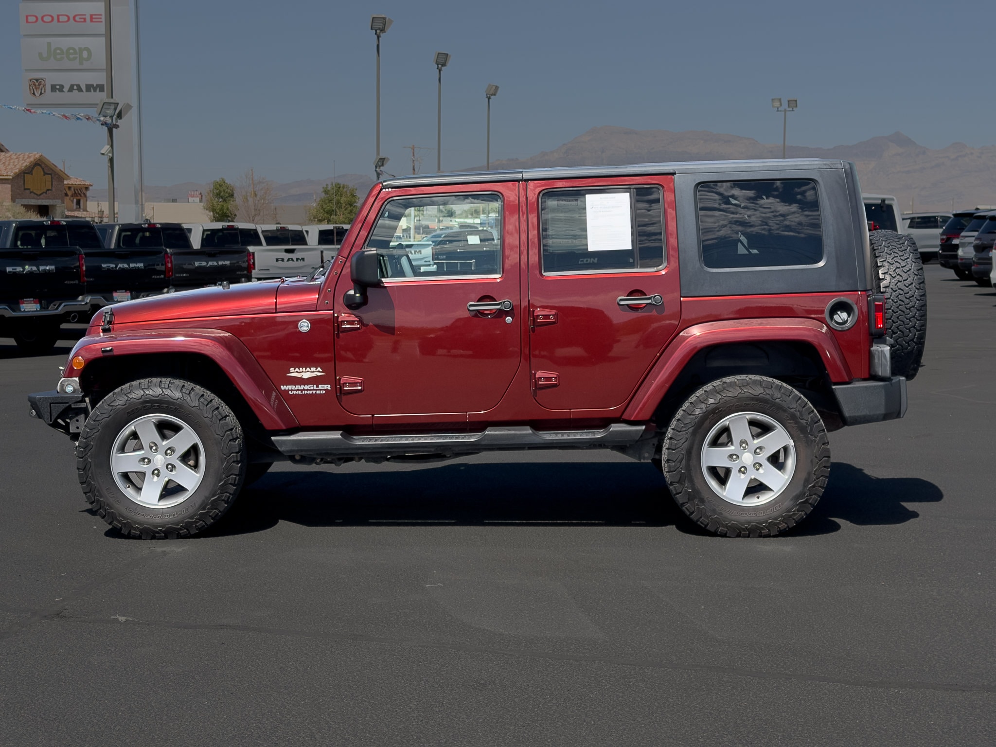 Used 2008 Jeep Wrangler Unlimited Sahara with VIN 1J8GA59148L552074 for sale in Pahrump, NV