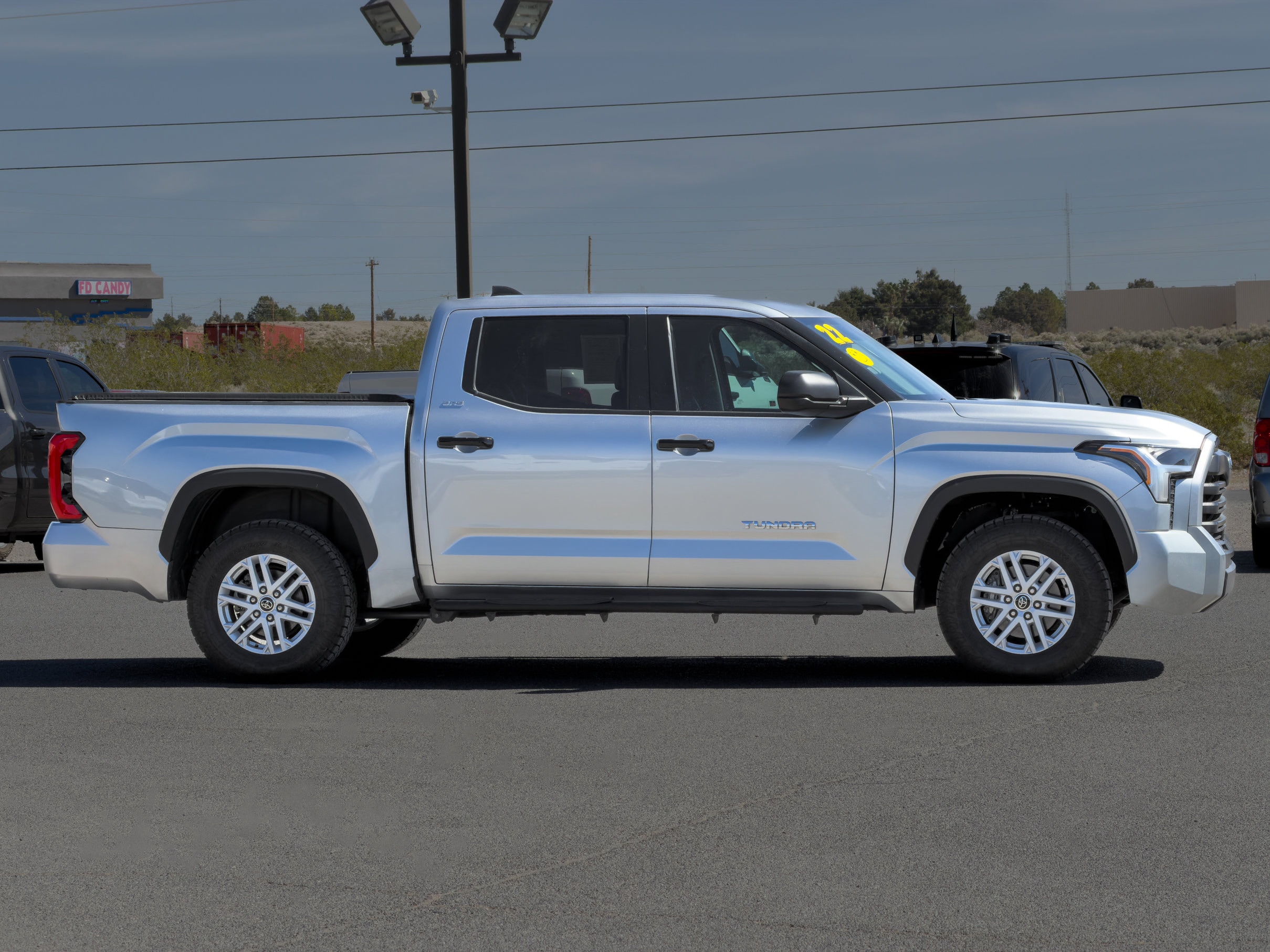 2022 Toyota Tundra SR5 - Photo 6