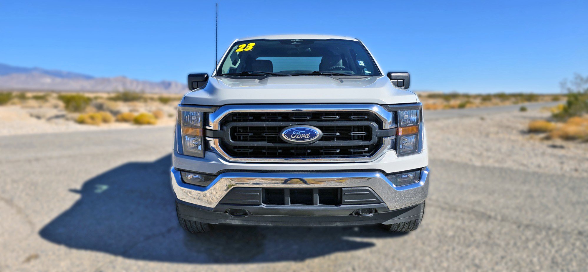2023 Ford F-150 XLT photo 2
