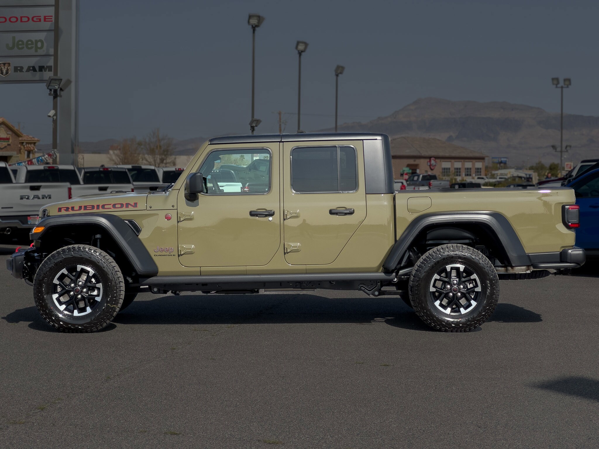 2025 Jeep Gladiator Rubicon photo 2