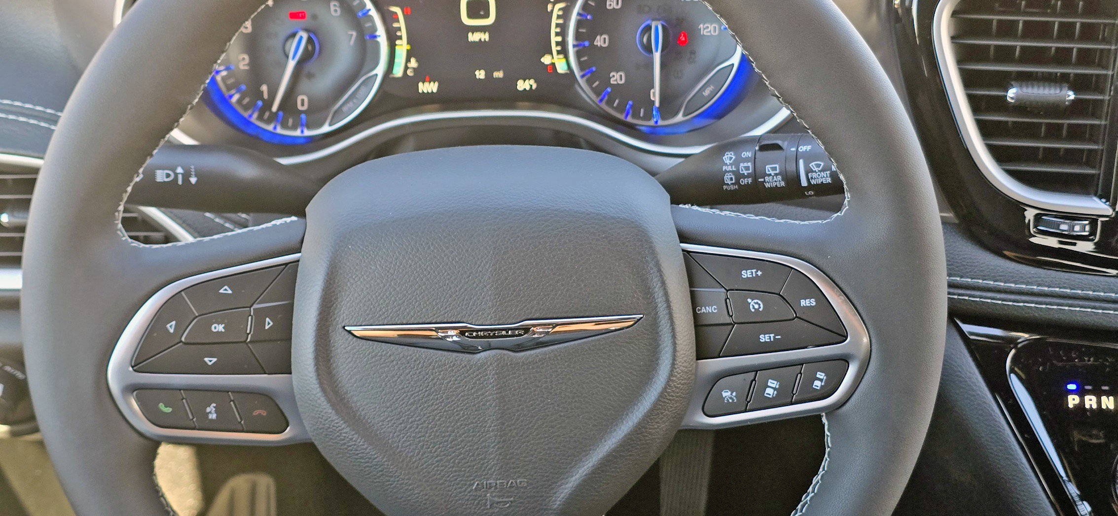 2026 Chrysler Pacifica Select - Photo 7