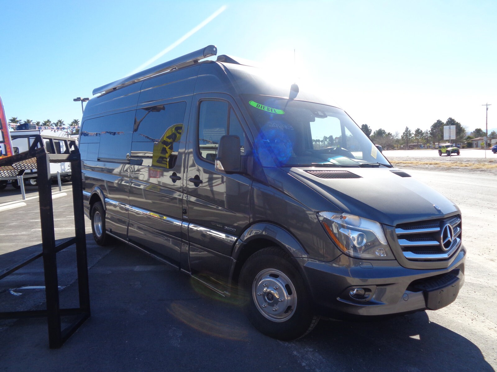 2014 Mercedes Benz Sprinter photo 2