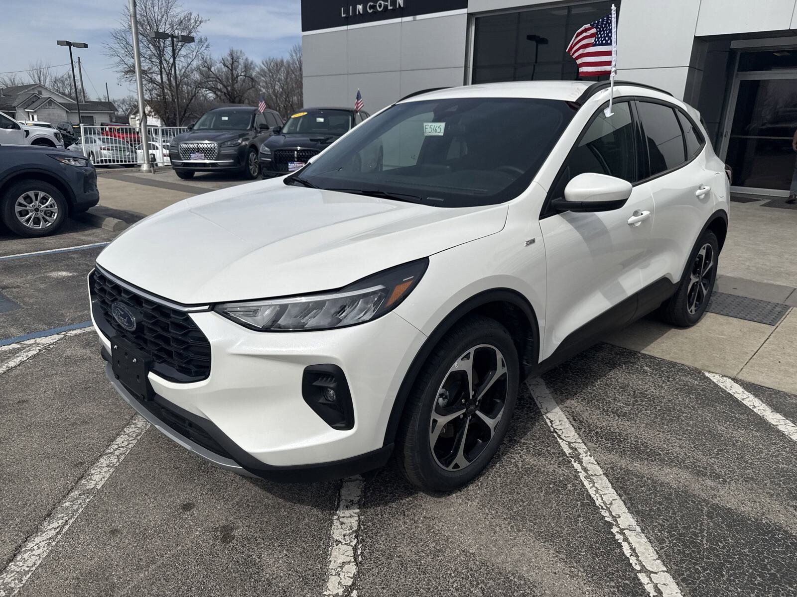 2025 Ford Escape ST-Line Select photo 3