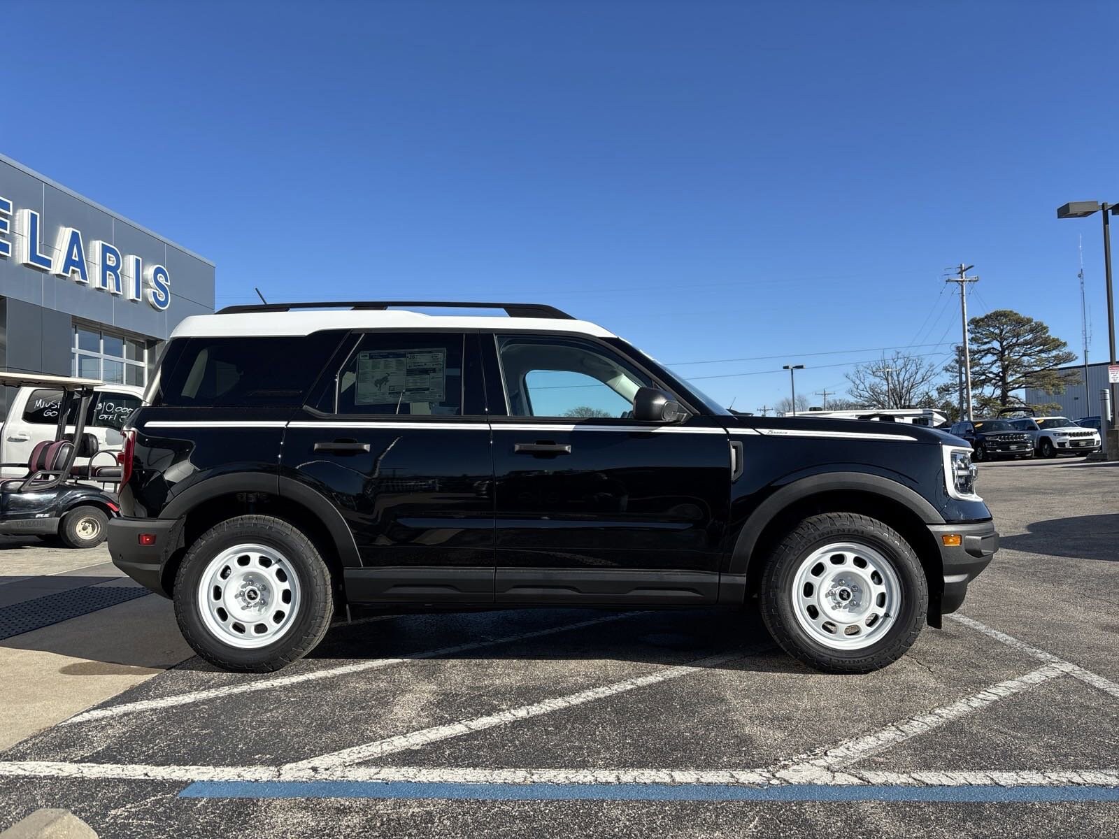2024 Ford Bronco Sport Heritage photo 2