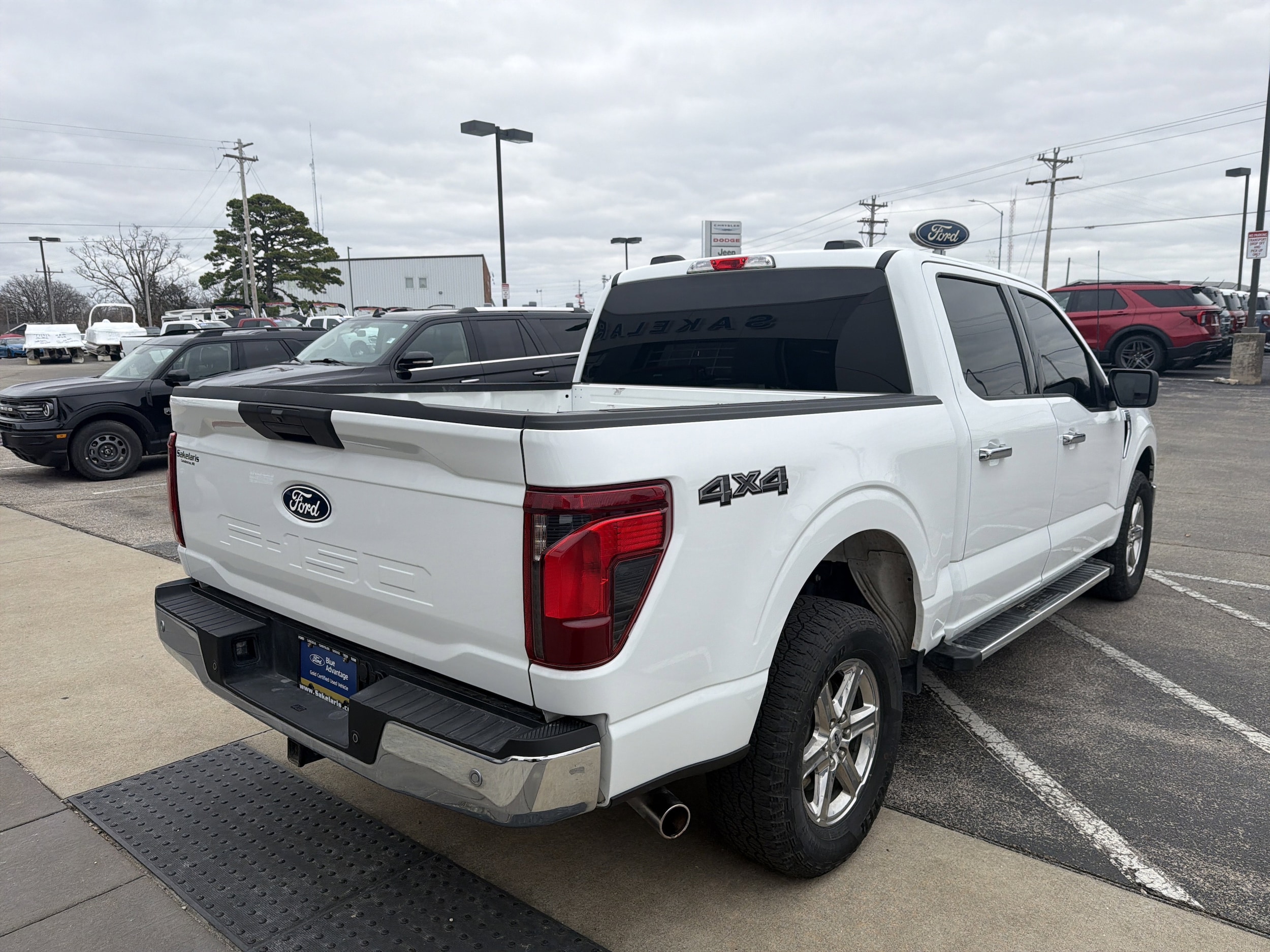 2025 Ford F-150 XLT - Photo 8