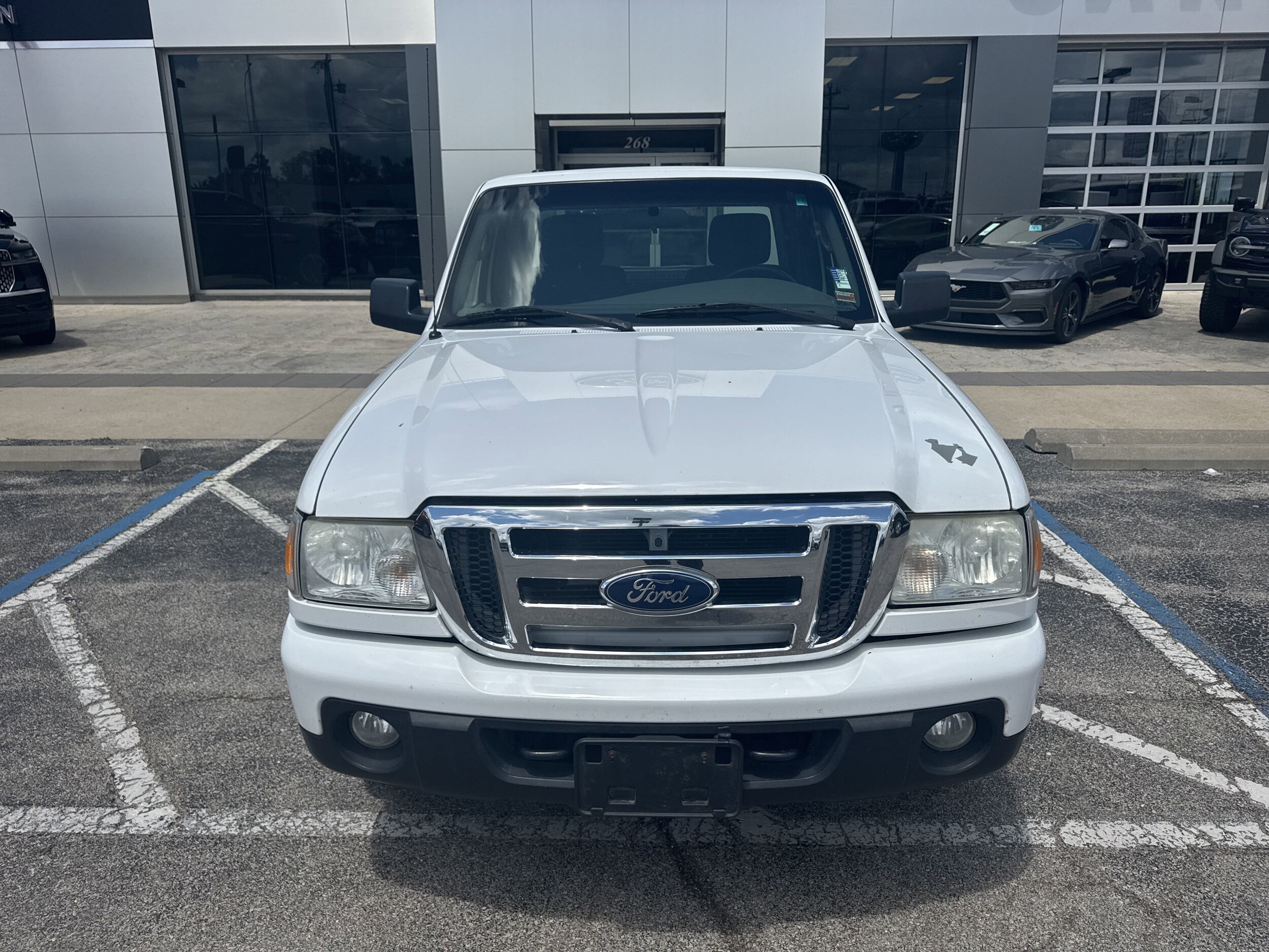 2011 Ford Ranger XLT photo 2