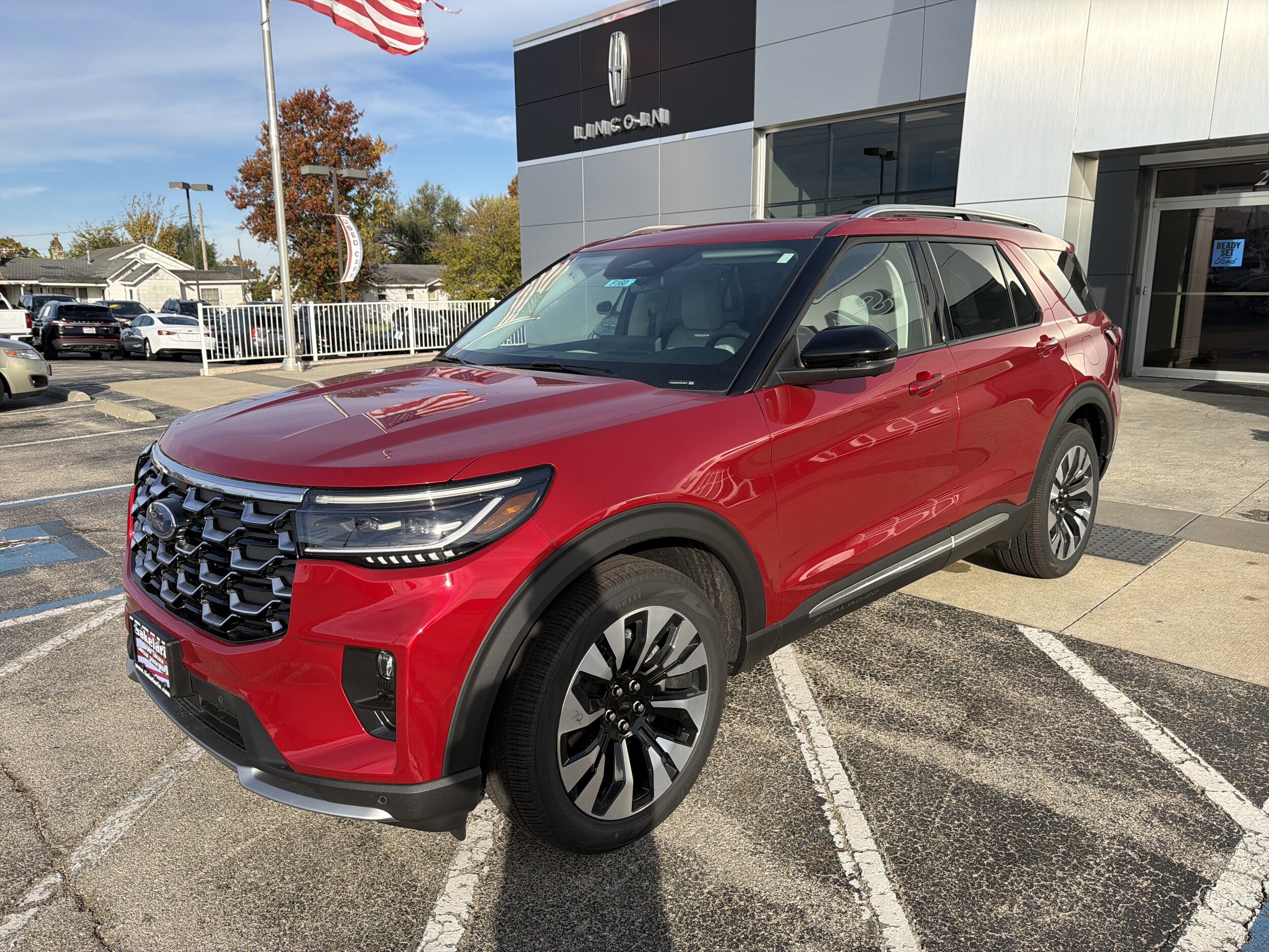 2026 Ford Explorer Platinum photo 3