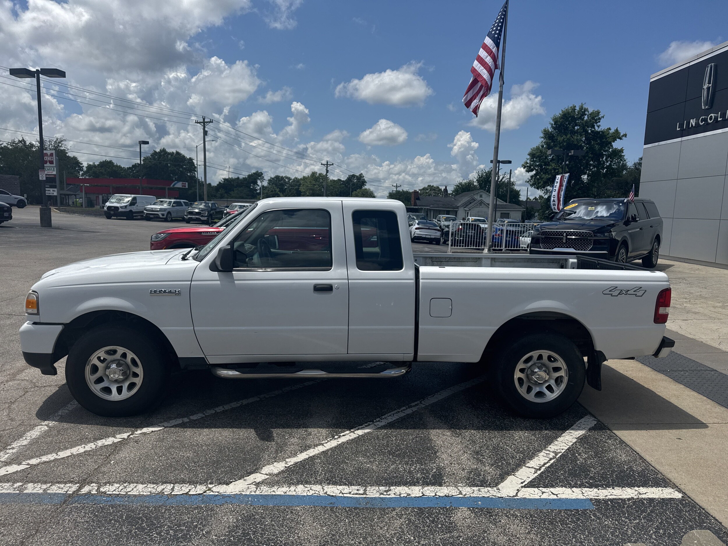 2011 Ford Ranger XLT photo 4