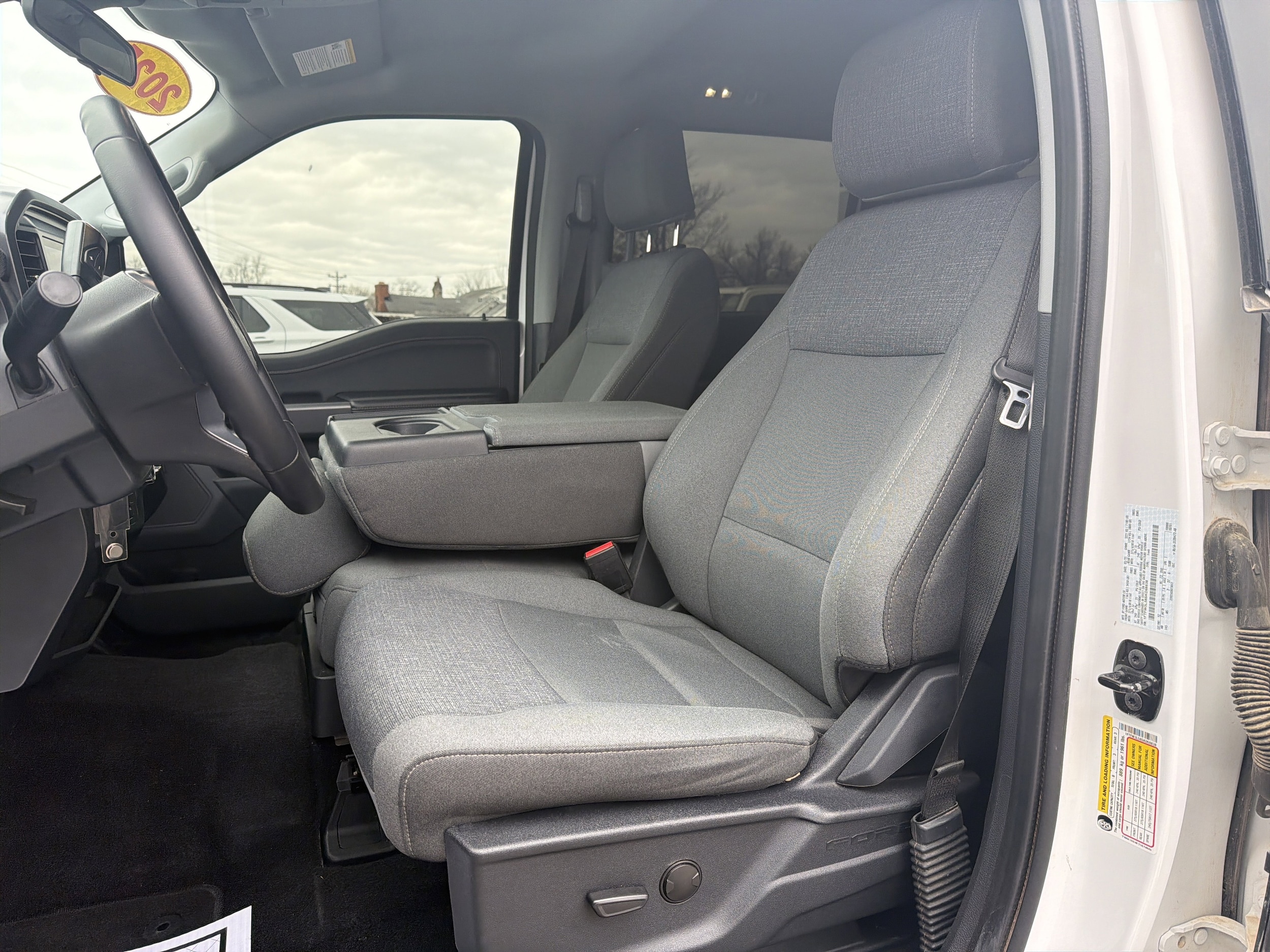 2025 Ford F-150 XLT - Photo 14