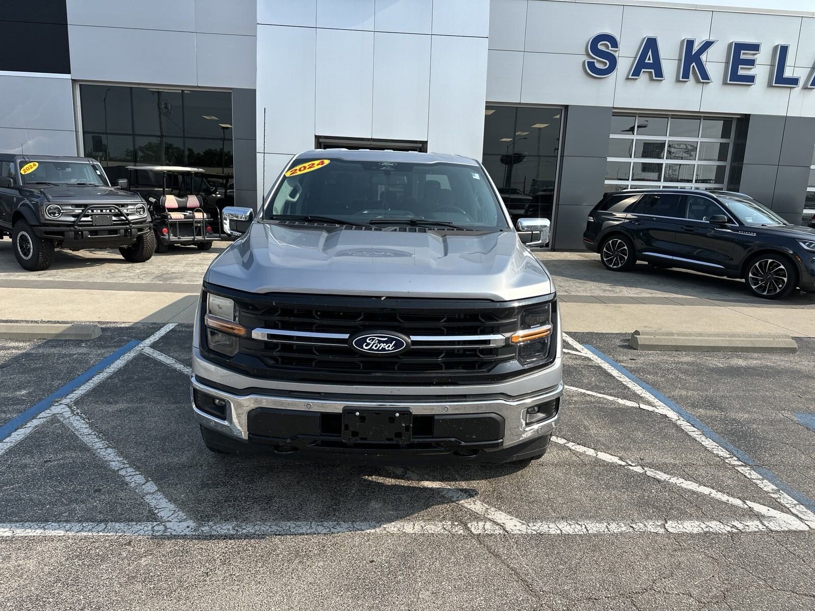 2024 Ford F-150 XLT photo 4