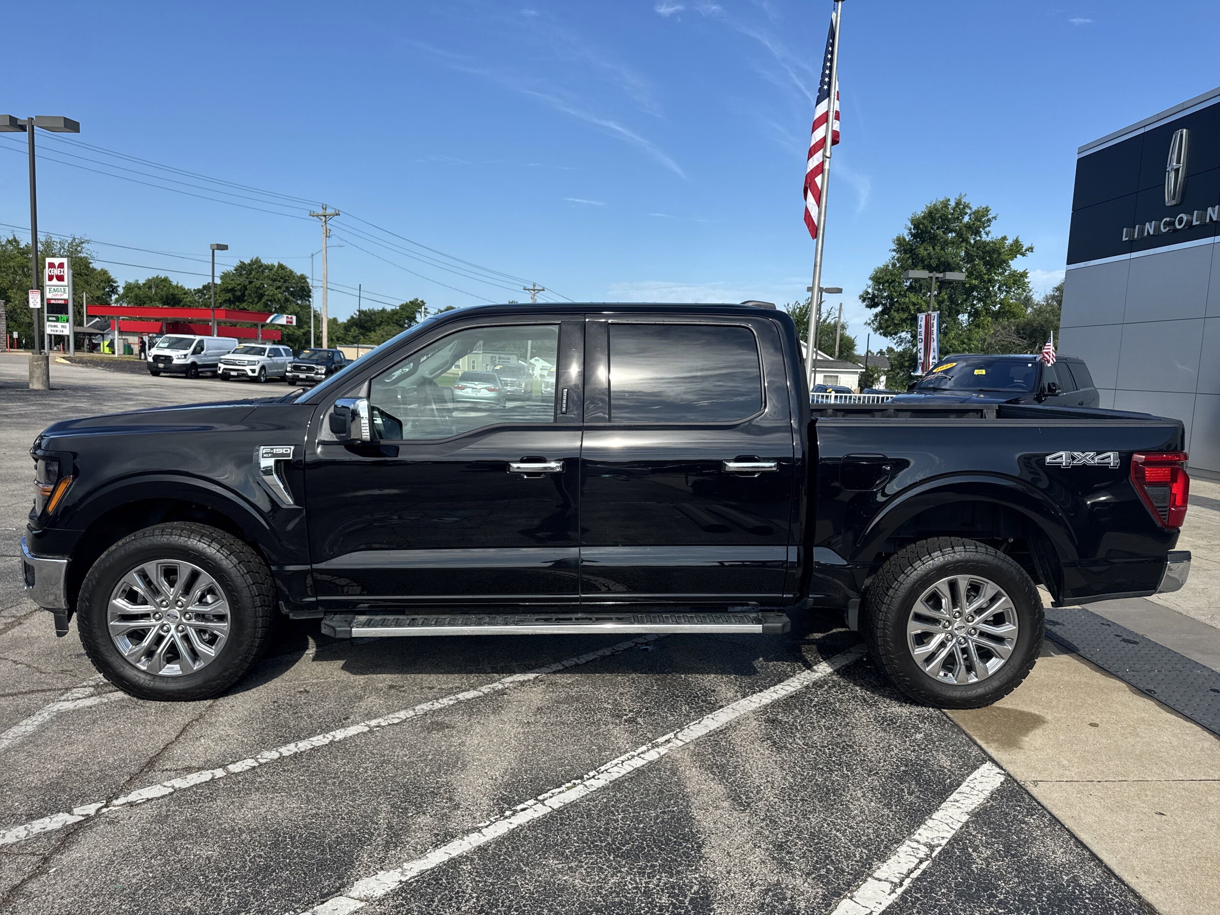 2024 Ford F-150 XLT photo 4