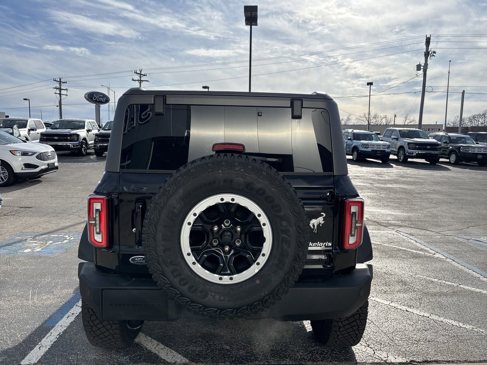 2024 Ford Bronco Outer Banks photo 4