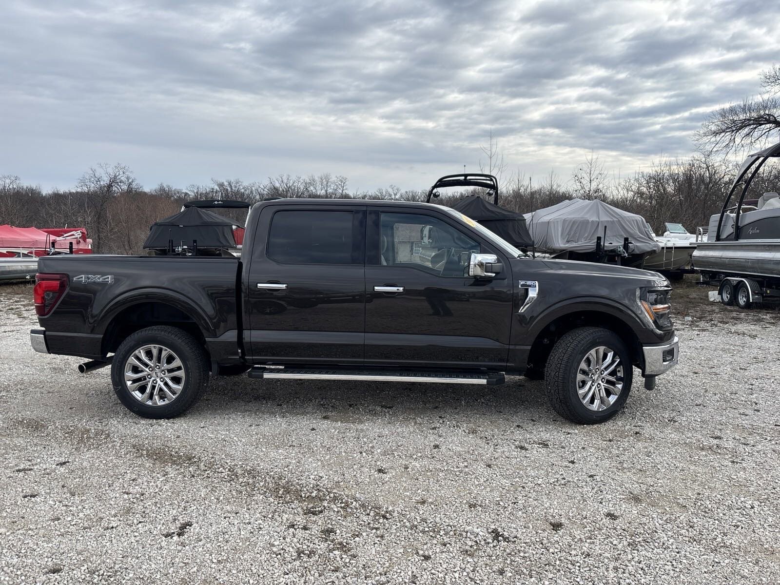 2024 Ford F-150 XLT photo 2