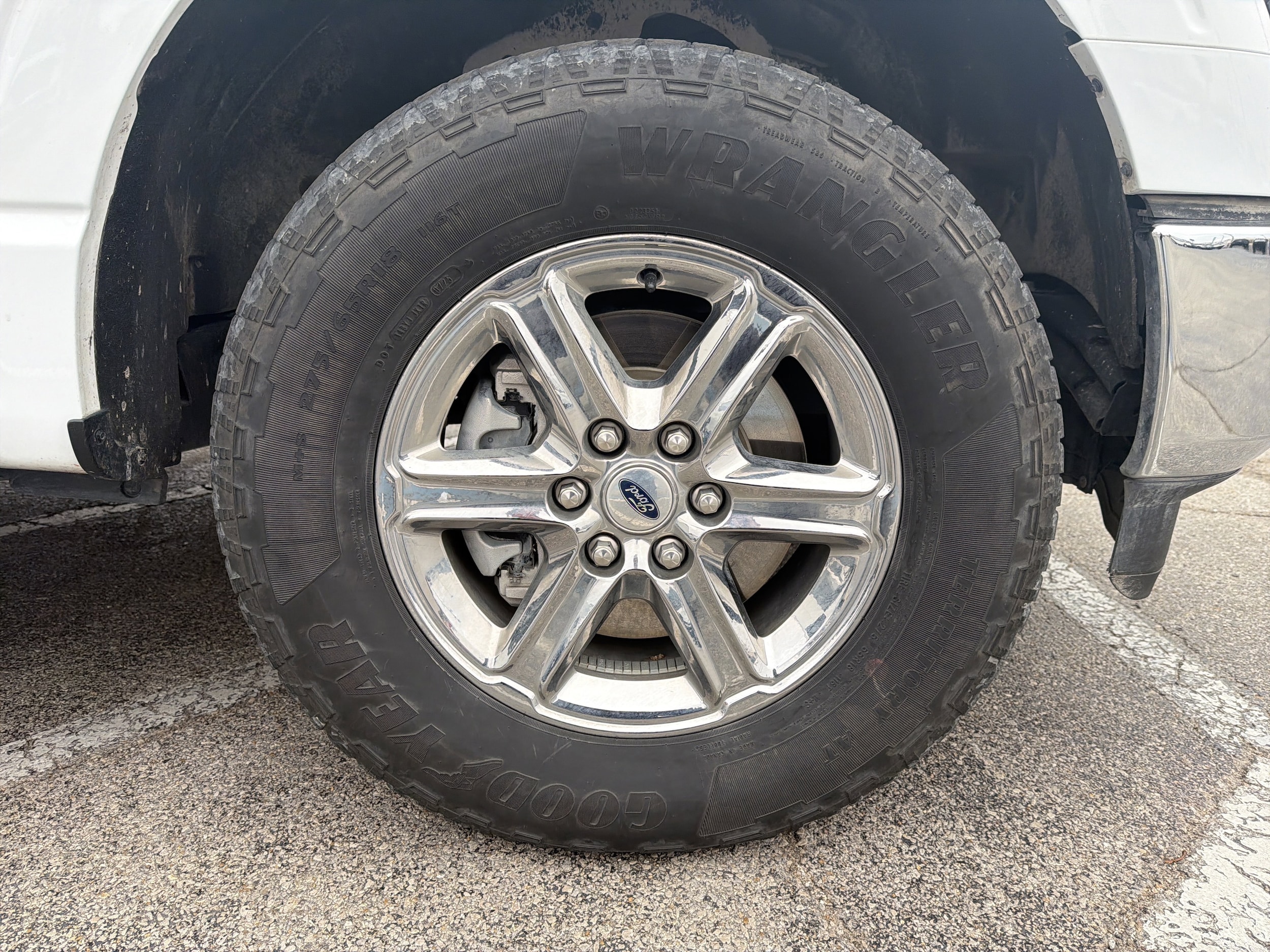 2025 Ford F-150 XLT - Photo 10