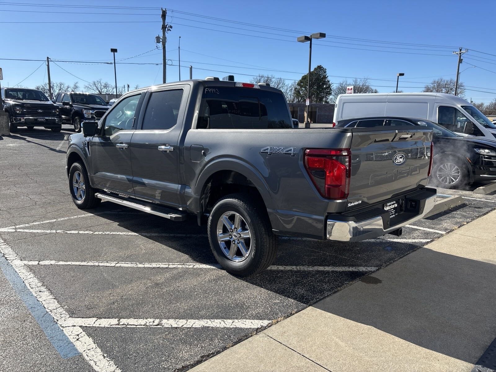 2024 Ford F-150 XLT photo 4