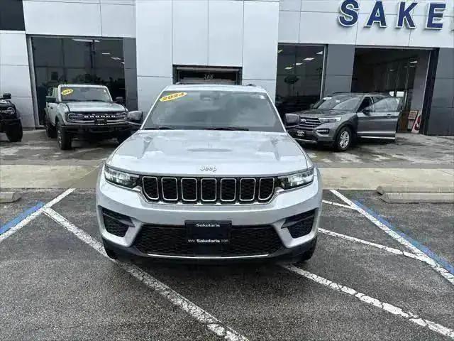 2024 Jeep Grand Cherokee Laredo X photo 2