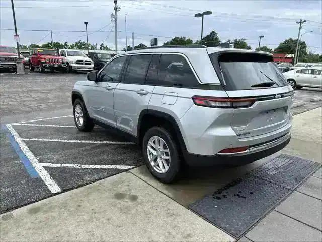 2024 Jeep Grand Cherokee Laredo X photo 4