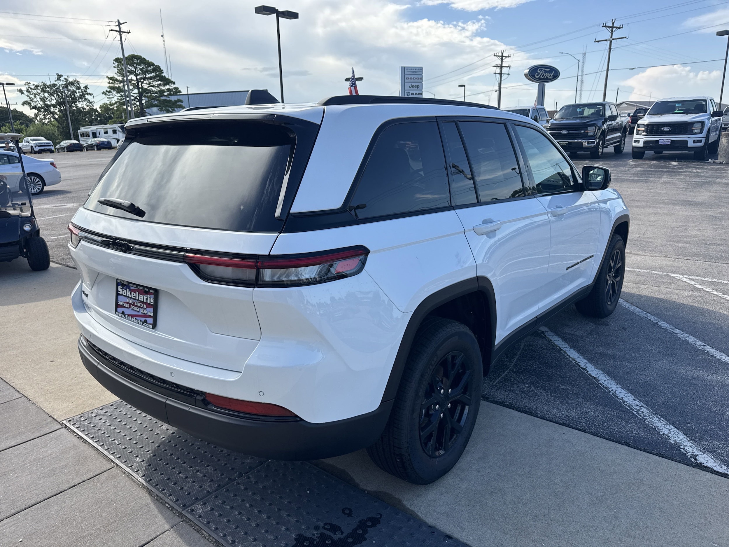 2025 Jeep Grand Cherokee Altitude - Photo 7