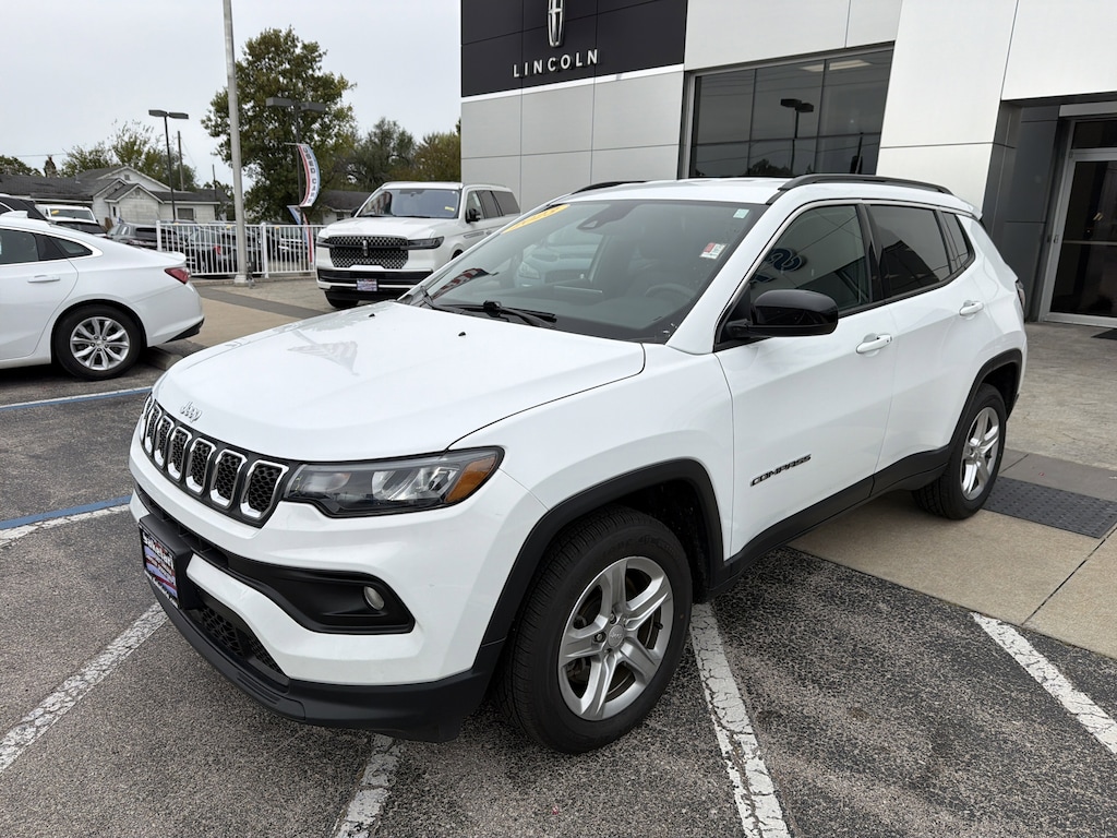 Used 2023 Jeep Compass Latitude SUV