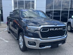 2026 Ram 1500 BIG HORN CREW CAB 4X4 5'7 BOX Pickup