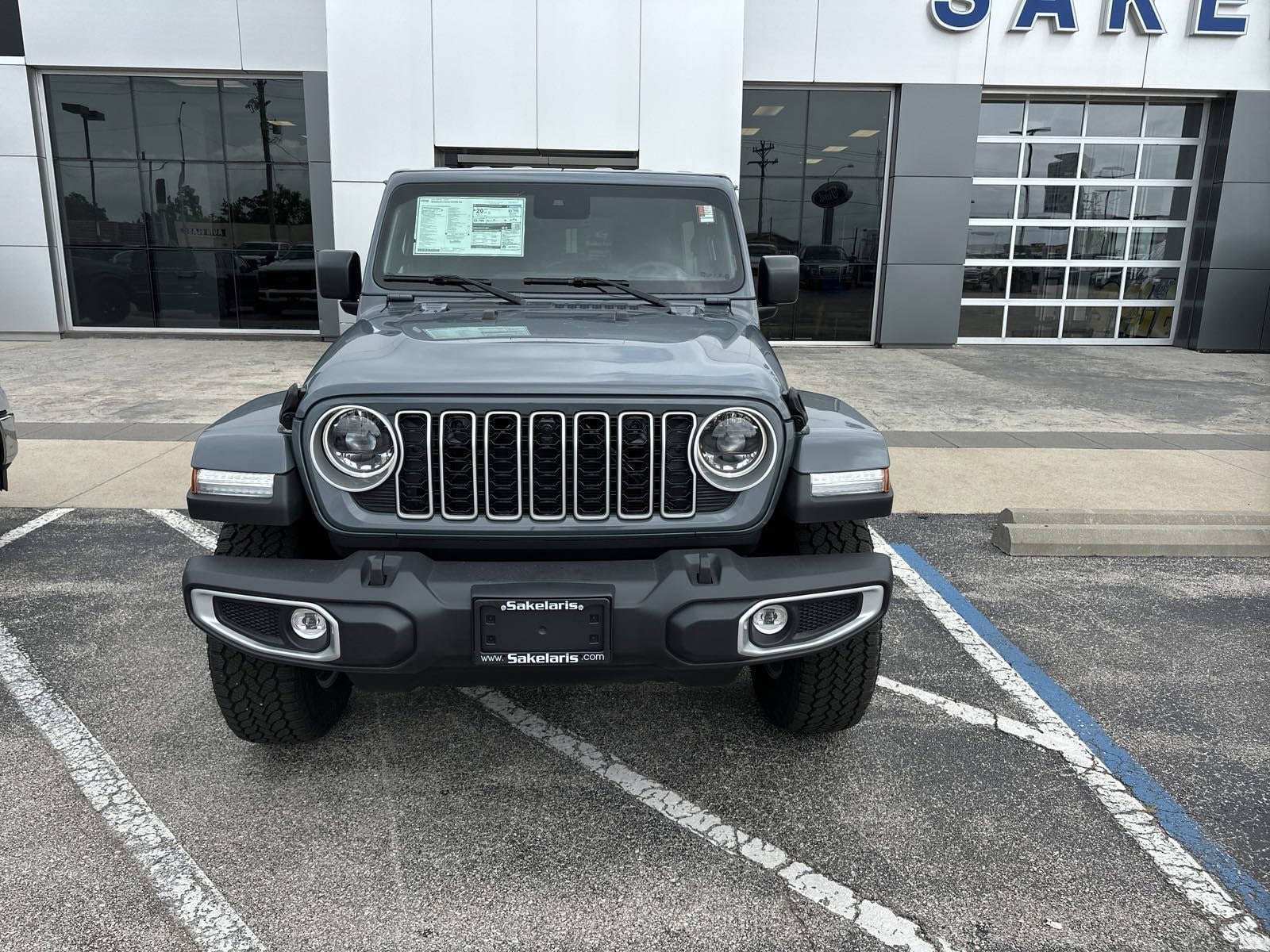 2024 Jeep Wrangler 4-DOOR SAHARA