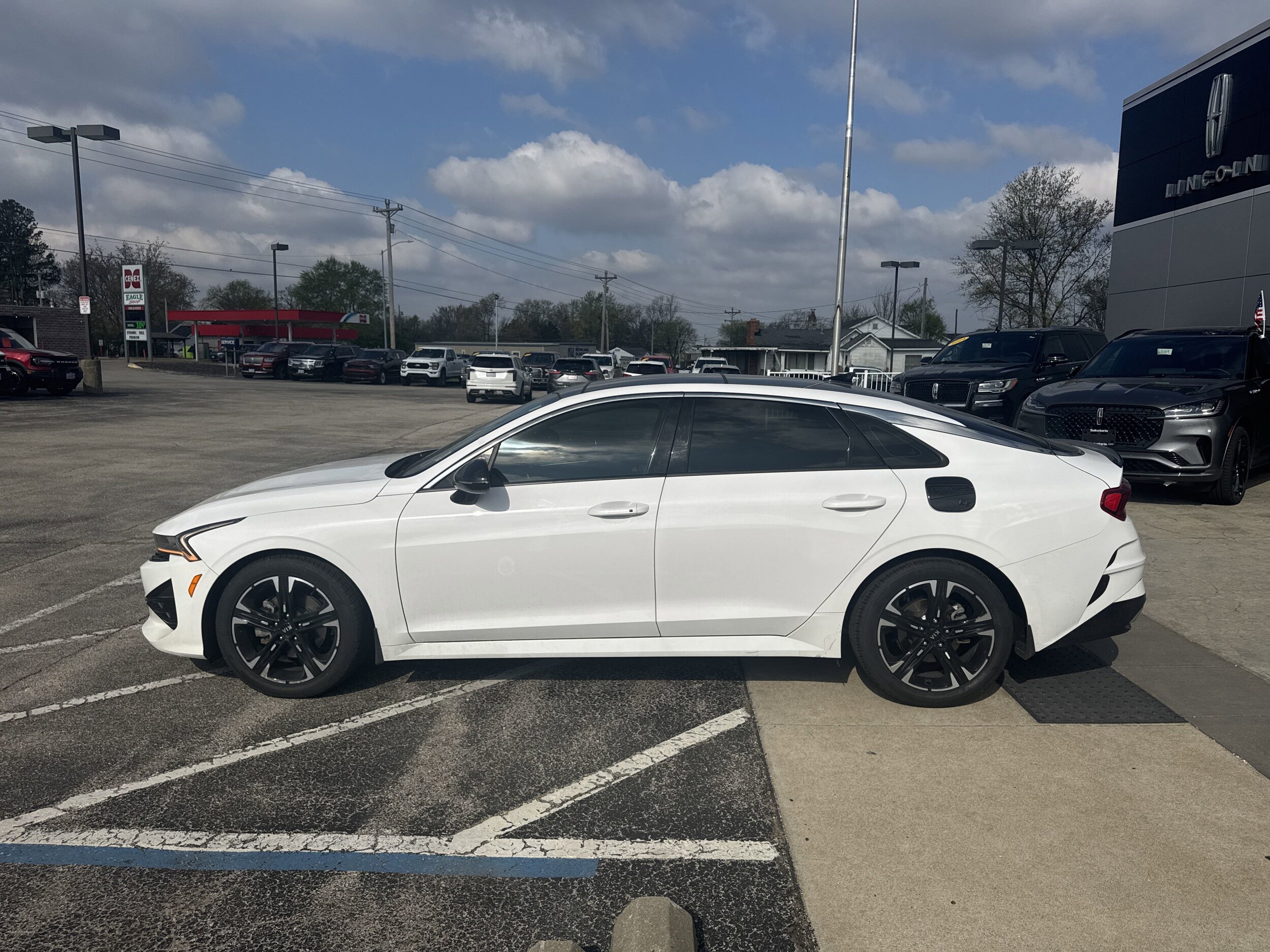 2021 Kia K5 GT-Line photo 4